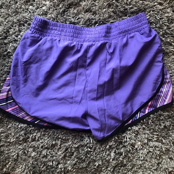 Purple athletic shorts - Picture 2 of 2